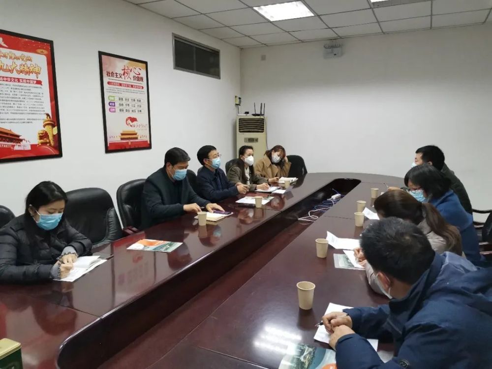 省科技馆馆长段春明会见来访的郑州市科技馆党支部书记,馆长樊学峰