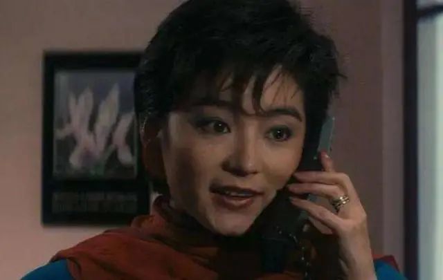 林青霞|林青霞与河南亲姐：失散36年才见面，两人活成一天一地