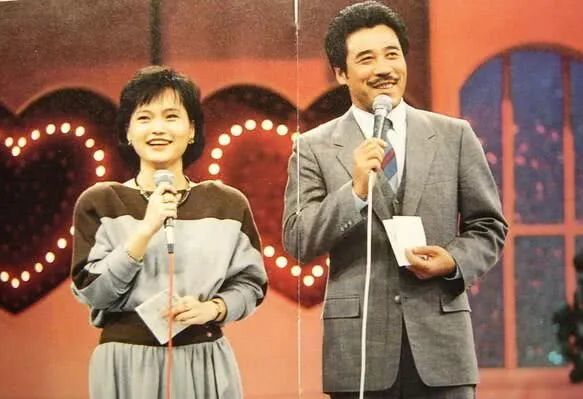 活泼可爱的欧阳菲菲,和幽默风趣的田文仲享受着这段美好