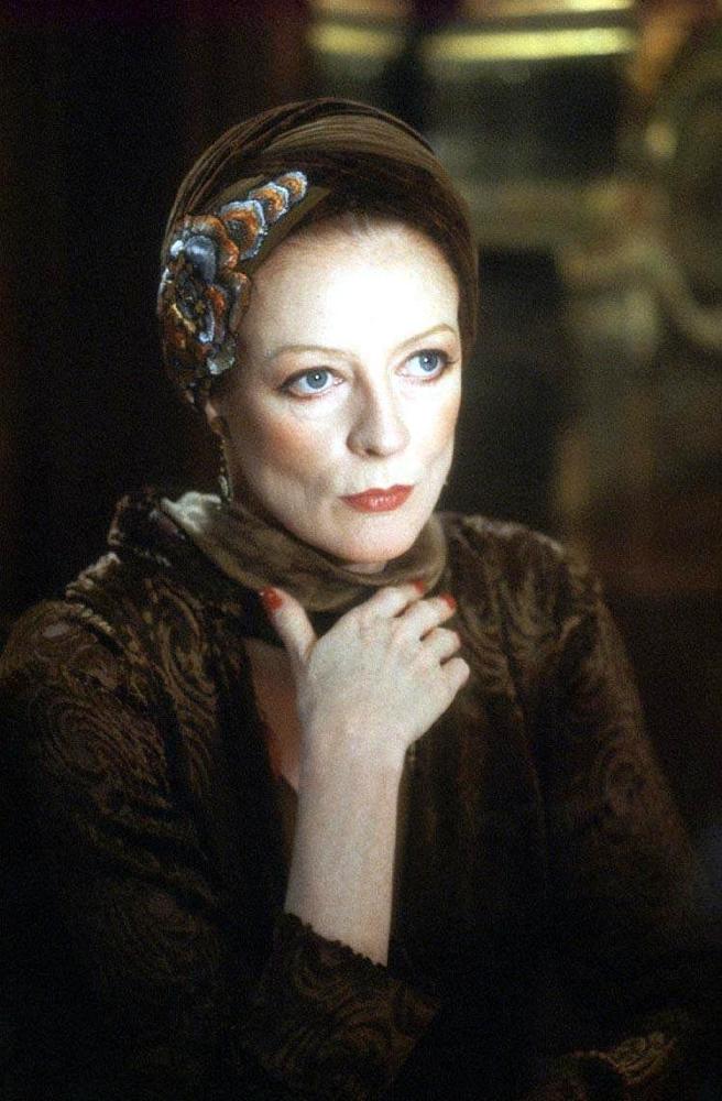 年轻时的"老夫人"戏外的玛吉.