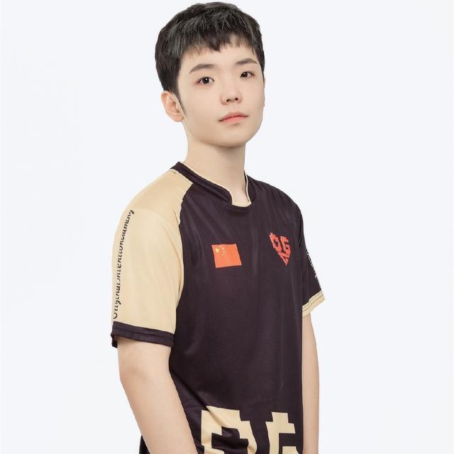 PUBG孤存离队之后韦神首次评价“少爷”：菜的不行