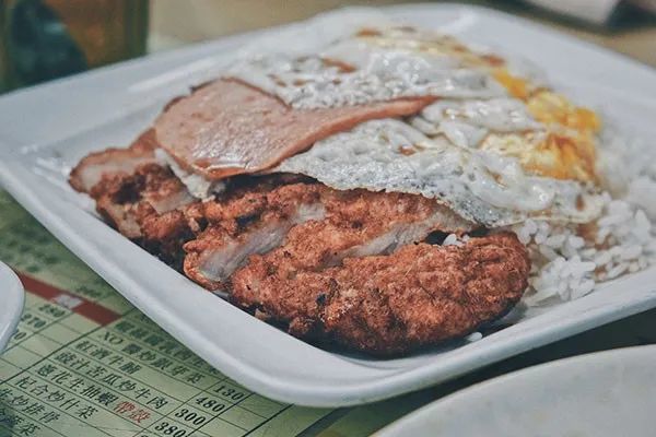 吃起来 台湾西门町必吃道地港式茶餐厅 港式茶餐厅 西门町 台湾 港式