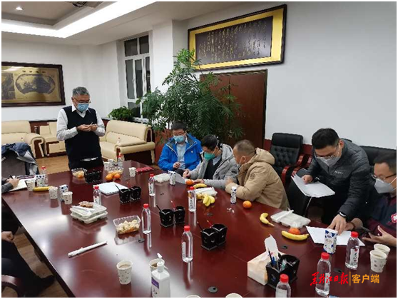 中国疾控中心专家组到达绥芬河连夜开展防控工作