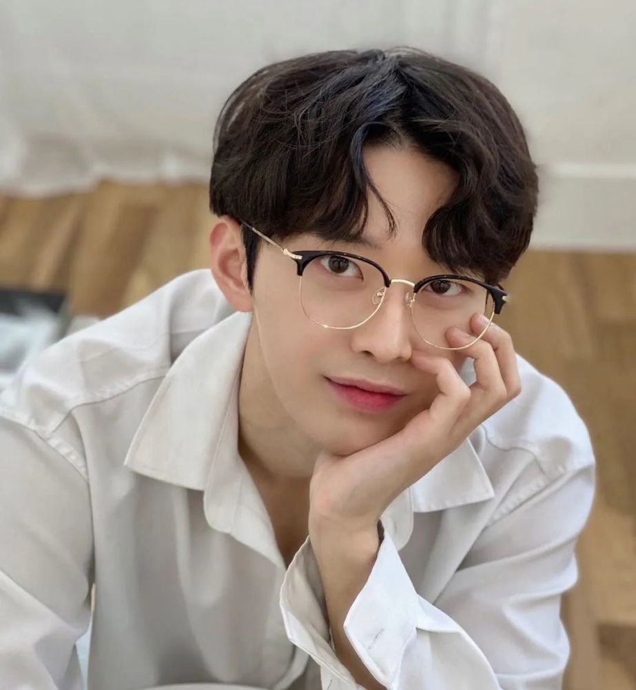 我打赌这款括号刘海烫2020年最火