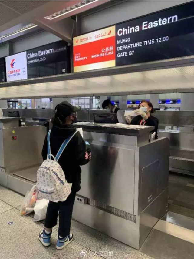近3万名美国小留学生将陆续乘包机回国,这个费用真的太便宜了