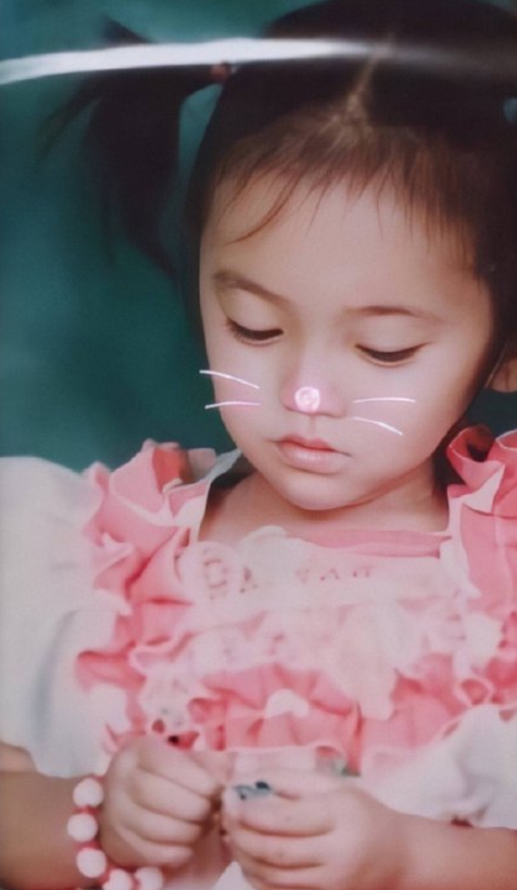 4岁的迪丽热巴,4岁的杨幂,看到鞠婧祎:实在是太招人喜欢了