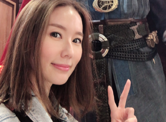 还记得《东游记》中的龙三公主吗?43岁的她依旧少女感十足