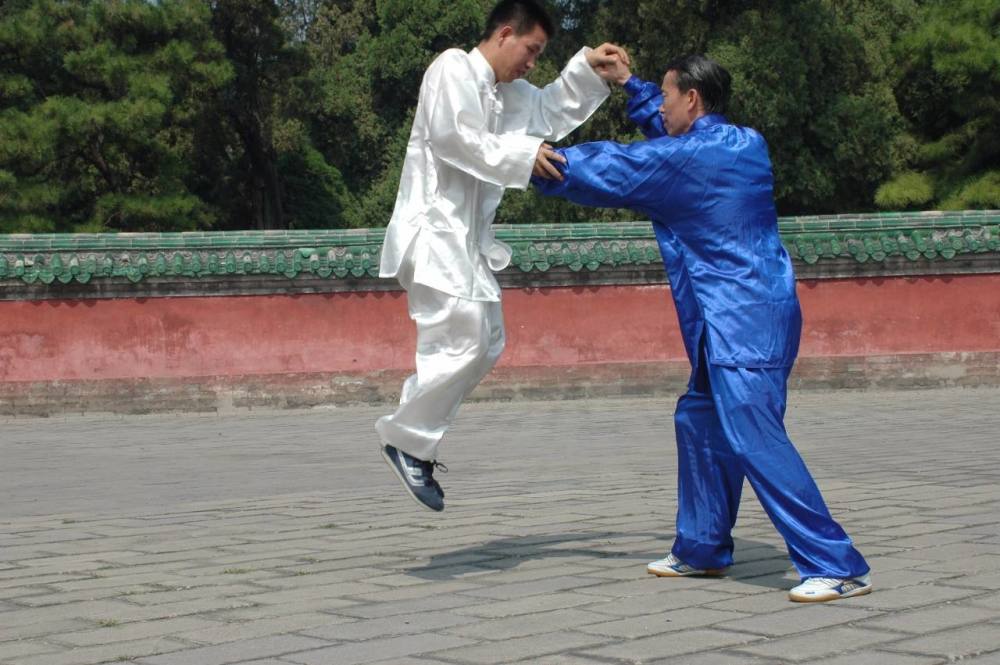 武术切磋散文（武术切磋违法吗） 武术探究

散文（武术探究

违法吗）《武术探秘》 武术资讯