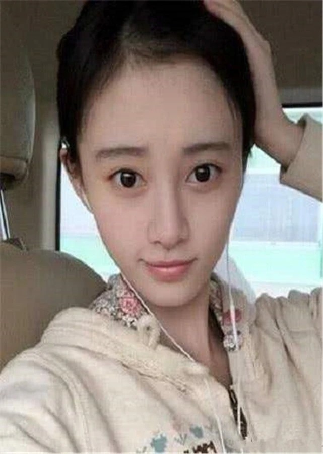 baby卸妆后,沈梦辰卸妆后,鞠婧祎卸妆后,看到杨紫:确定28岁吗?