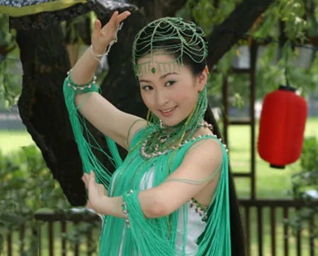 还记得《欢天喜地七仙女》里的五公主吗?她现在息影了!