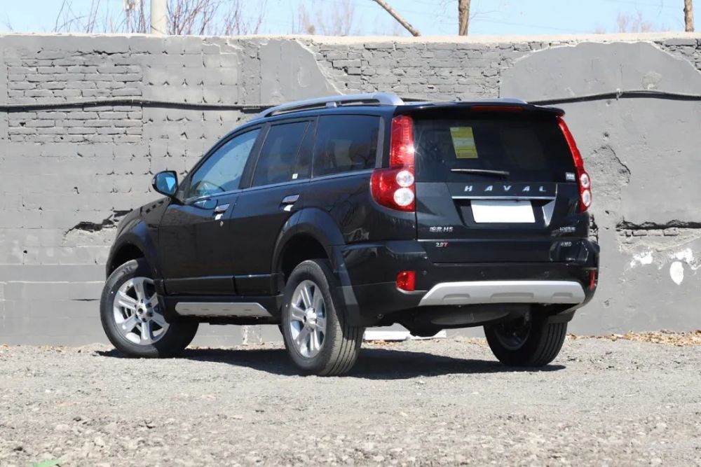 上市十年终于要换代了哈弗h5最新谍照图圆形大灯真耀眼