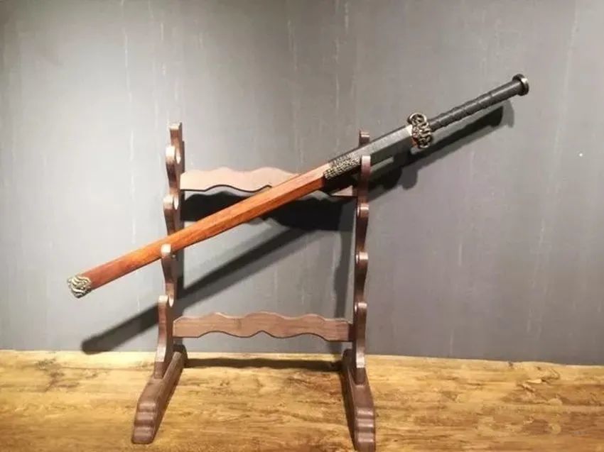 大英博物馆|唯一现存完整的汉剑，堪称国宝级藏品，无奈流落到大英博物馆