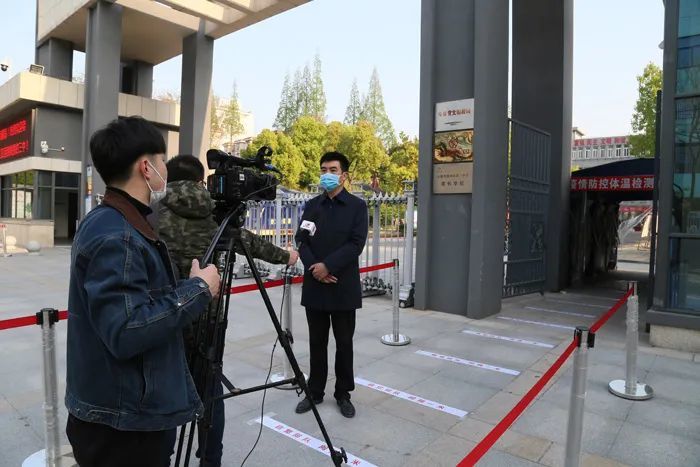 4月13日,滁州三中返校复学第一天,三中校长魏金义介绍返校复学有关