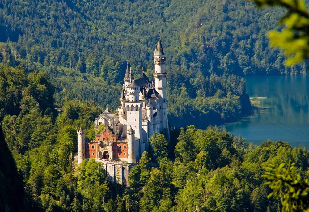 欧洲中世纪十大著名城堡风景图