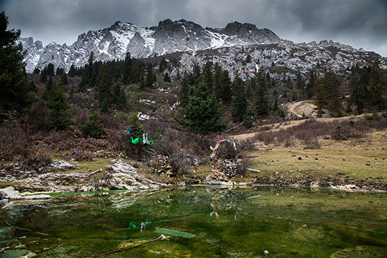 探险家贾健 谷布神山或可能是古籍中 药王圣山 所在 神山 谷布神山 贾健 西藏 月王药诊