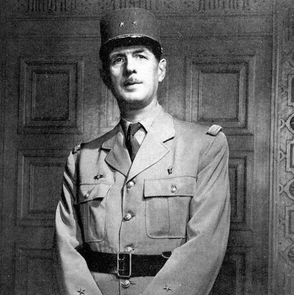 仅抵抗了四十多天就向德国投降|亨利·菲利浦·贝当|夏尔·安德烈