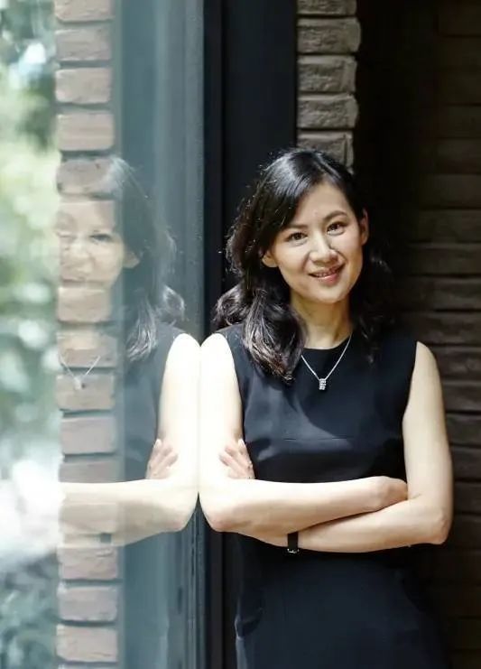 郭广昌的妻子王津元曾是东方卫视知名女主播虽然队史没有中国球员的