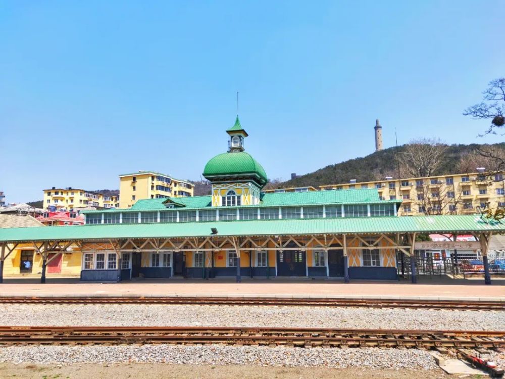 旅顺站也是满洲地区最南端的车站,被列为大连市第一批重点保护建筑物.