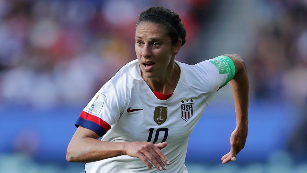 世界足球小姐希望未来加盟nfl 曾轻松命中55码任意球_腾讯新闻