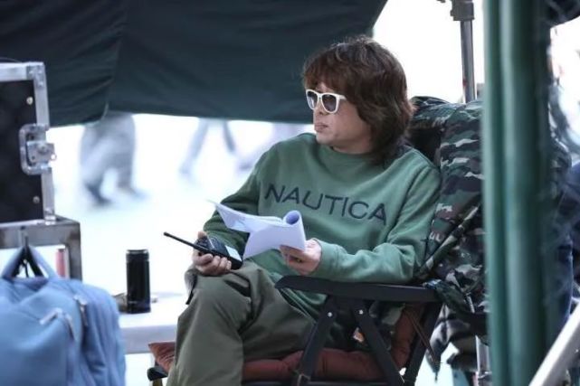 磨练和学习,这段"艰辛"的经历,不但没有磨灭朱锐斌导演对于创作的热忱