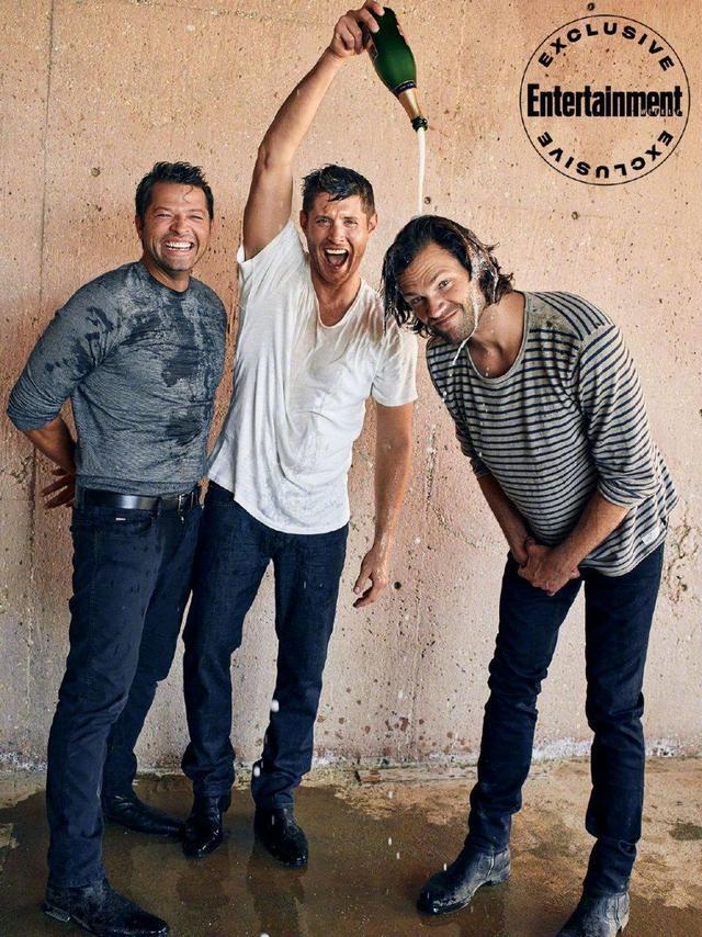 邪恶力量:迪恩山姆小卡合照上杂志封面,满满都是爱,一生好兄弟