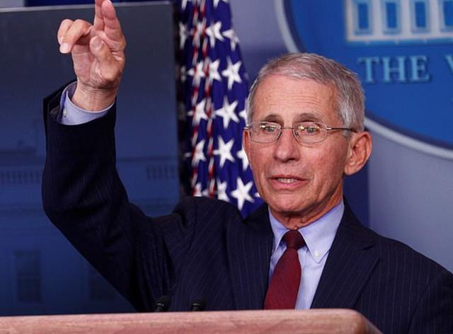 安东尼·福奇|疫情仍严重，白宫却公开矮化抨击福奇，美专家：美国愈发可怜了