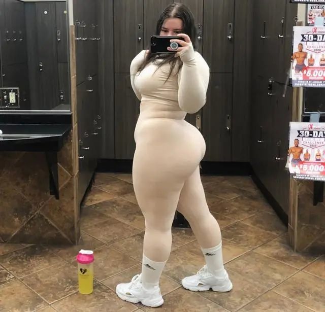 姑娘体重180斤身材被夸好看爱健身的胖妞不一样