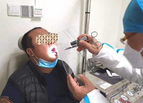 广州耳鼻喉科专家设计神器咽拭子采样再不怕交叉感染了