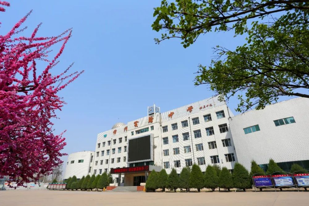 忻州实验中学招聘炊事员、护士、绿化工、宿舍楼管理员
