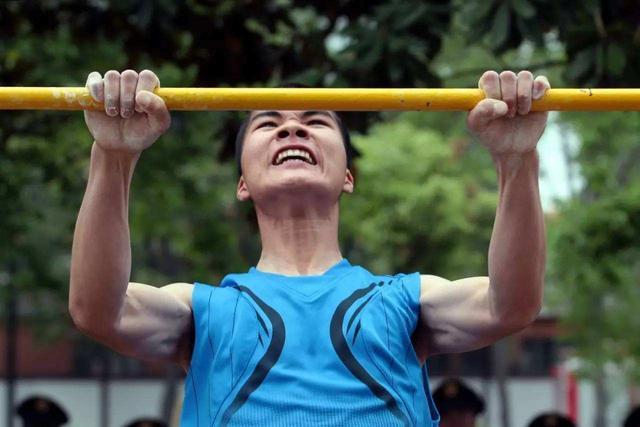 正握vs反握,引体向上的两大握法有何不同