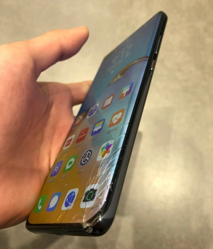 啪的一声,华为p40pro屏幕碎了,换屏几千元值不值?_腾讯新闻