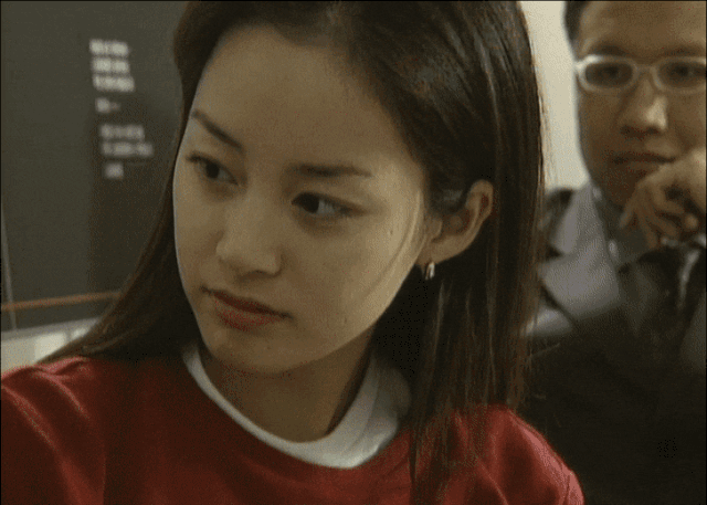 首尔大学时期的金泰熙动图曝光 我终于知道什么叫第一美人 金泰熙 首尔大学 韩国 娱乐 章泽天