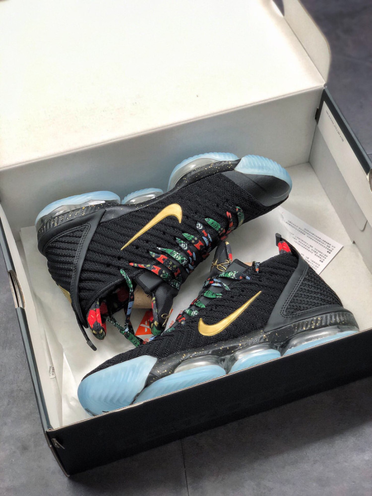 詹姆斯16白粉热熔岩实战运动篮球鞋分离式气垫够有设计感