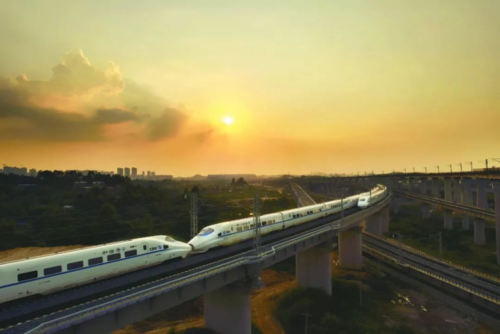 近日,中老铁路老挝段开始进入铺轨阶段,这标志着在不久的将来,北海人