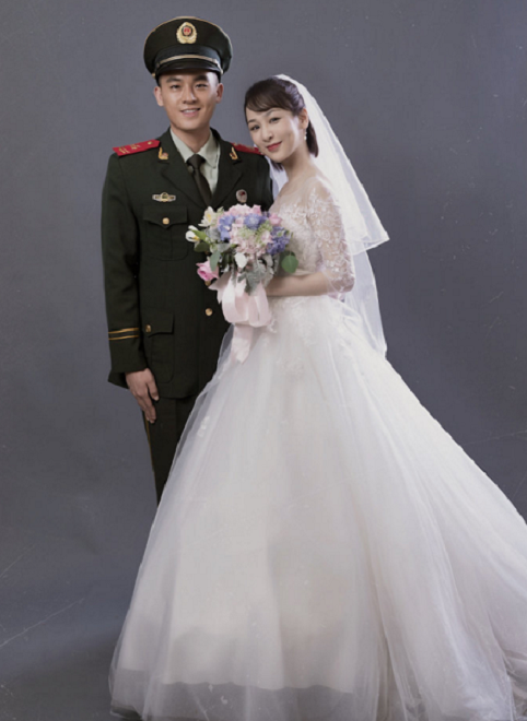 杨紫和欧豪婚纱照不羡慕,看到和肖战的照片,网友:柠檬精本精了