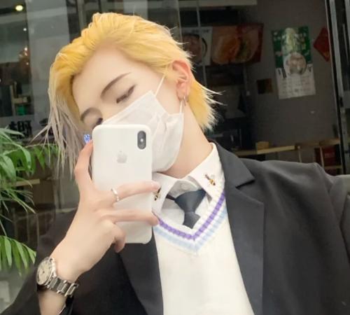 七鹤大人偶遇暗恋对象,卖萌吸引妹子注意,网友直呼这招太老土