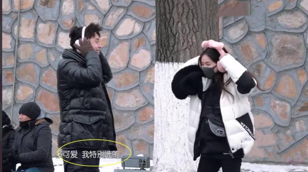 王大陆林允合体录综艺同穿卫衣黑裤cp感十足林爸林妈温馨相伴