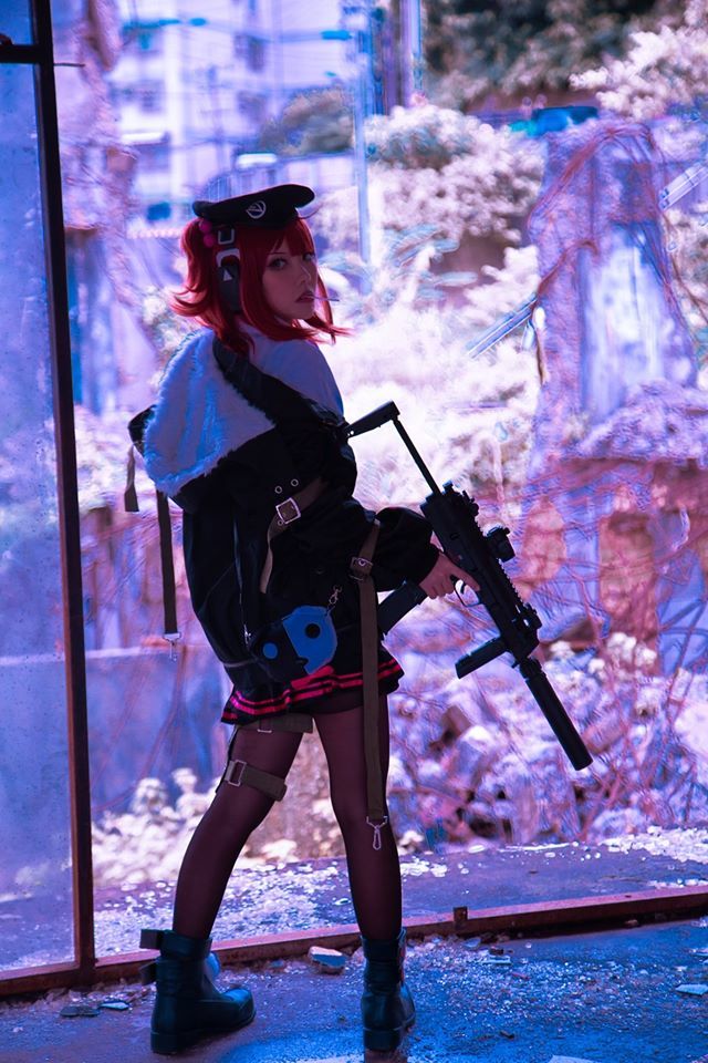 少女前线mp7枪娘cos,小姐姐为什么吃个糖都能如此霸气?_腾讯新闻