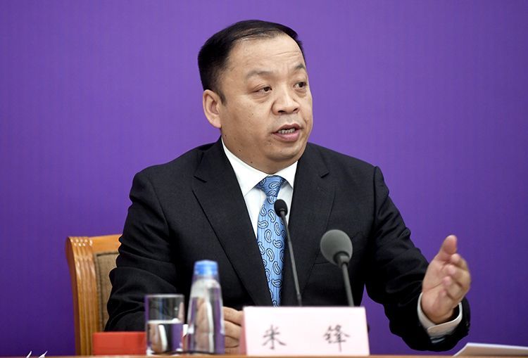 中国疾控中心环境所所长施小明回答记者提问.