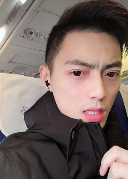 智勋直播颜值遭到质疑,发给对方自拍照后,却没想到彻底翻脸!