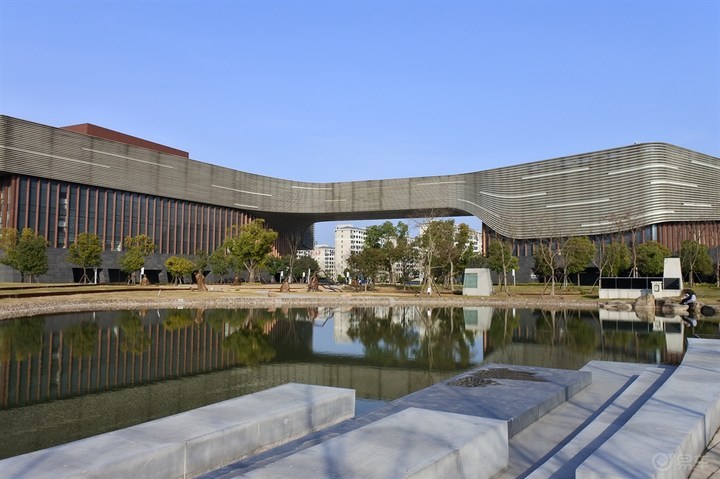 现在可能会延期到4-5月份;4月15日,一则《关于调整浙江音乐学院2020年