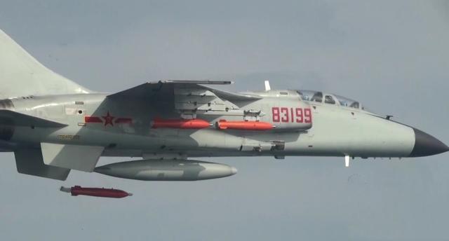 国产飞豹战机测写——战场多面手,不仅能对地对海,还能攻式布雷和反