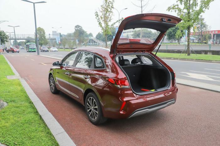 旅行车在中国没有"春天"?不足10万配1.4t动力,现代逸行毫无存在感