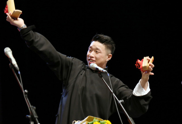 德云社烧饼岳云鹏张鹤伦,三个人的"组合"名字,真是太贴切了