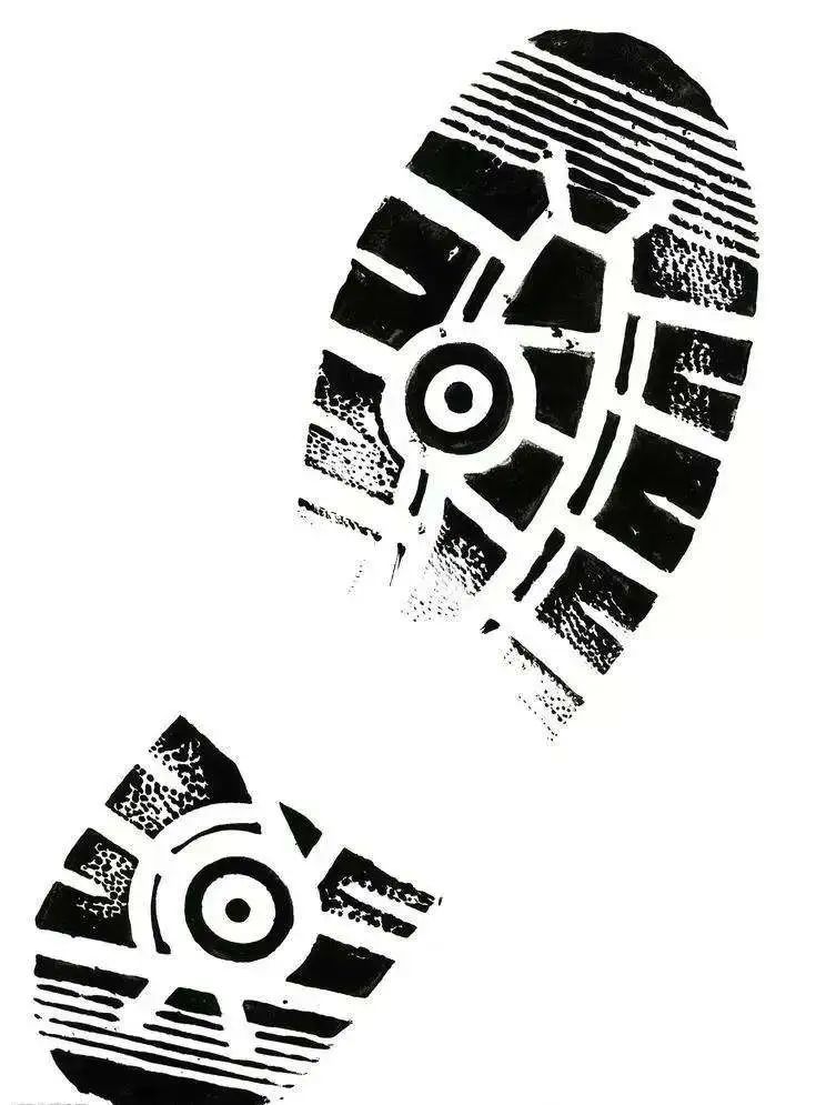 四川一小区住户家里价值17万珠宝被盗雨棚上的鞋印牵出嫌疑人