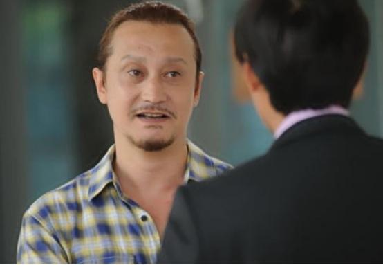 如今的傅隽已经54岁高龄,同时他也获得了国家一级演员的称号,这也算是