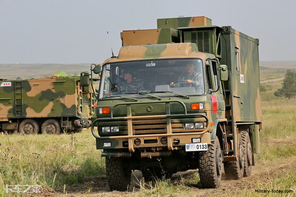 军车史上的不老神话东风eq2102虽然退役但越野性能仍可圈可点