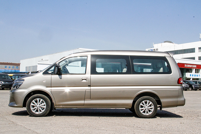 东风风行新菱智m5上市售价819909万元