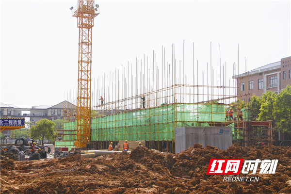 宁乡东城小学扩建新增学位600个