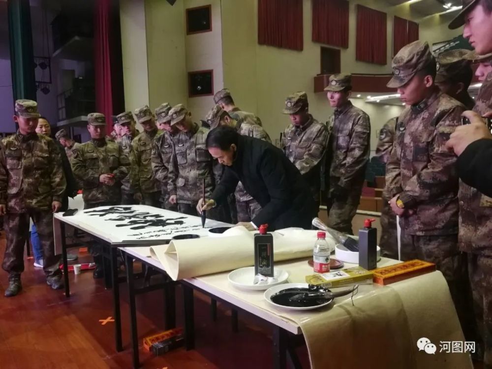 千年帝都牡丹花城刘来运将军书法摄影作品赏析